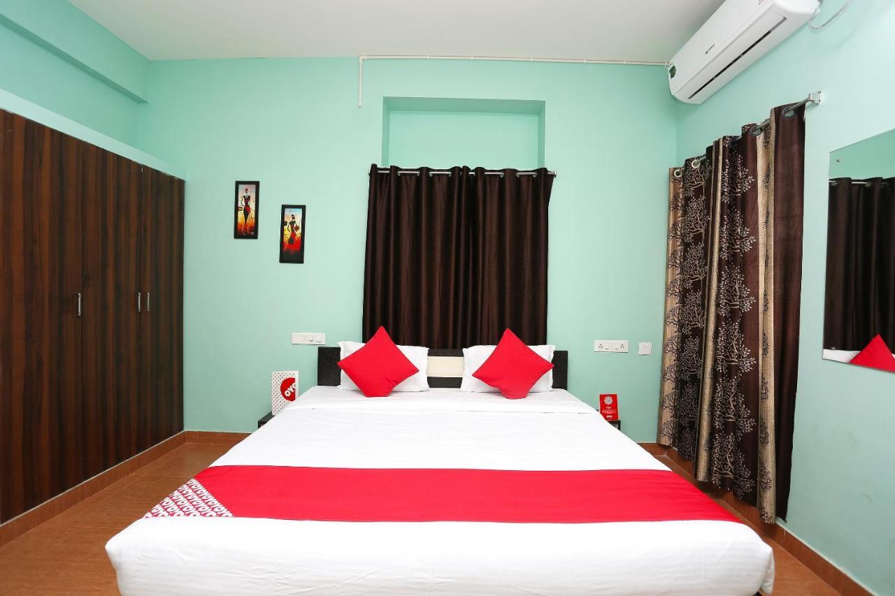 Oyo 17276 The Maple Tree Hotels Bhubaneswar Exteriör bild