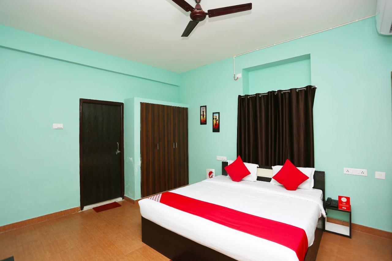 Oyo 17276 The Maple Tree Hotels Bhubaneswar Exteriör bild