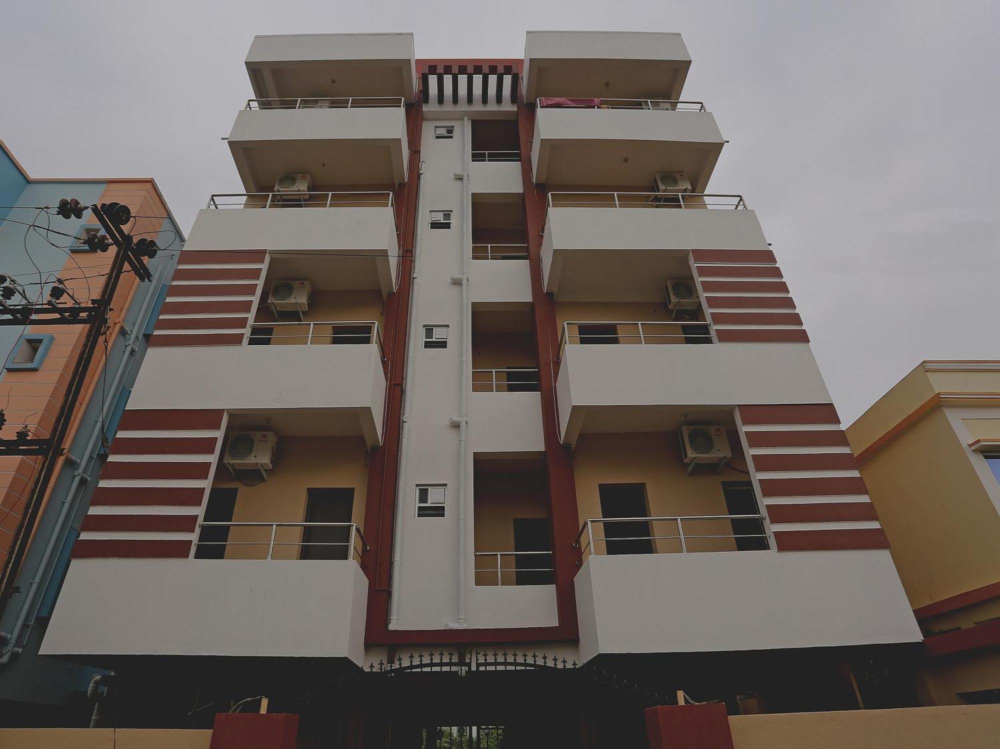 Oyo 17276 The Maple Tree Hotels Bhubaneswar Exteriör bild
