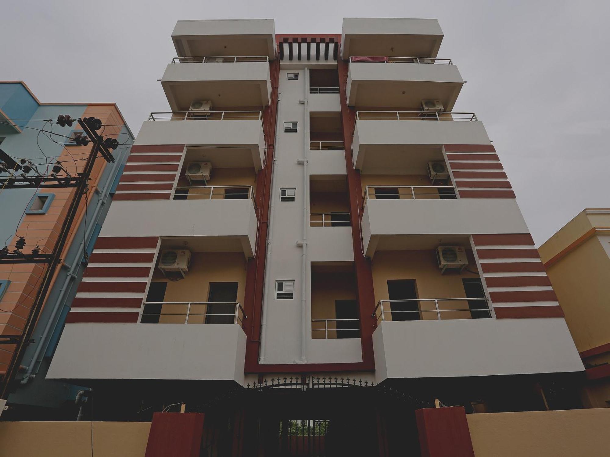 Oyo 17276 The Maple Tree Hotels Bhubaneswar Exteriör bild