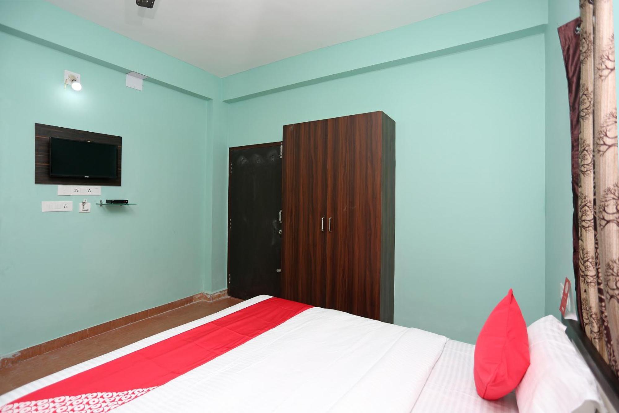Oyo 17276 The Maple Tree Hotels Bhubaneswar Exteriör bild
